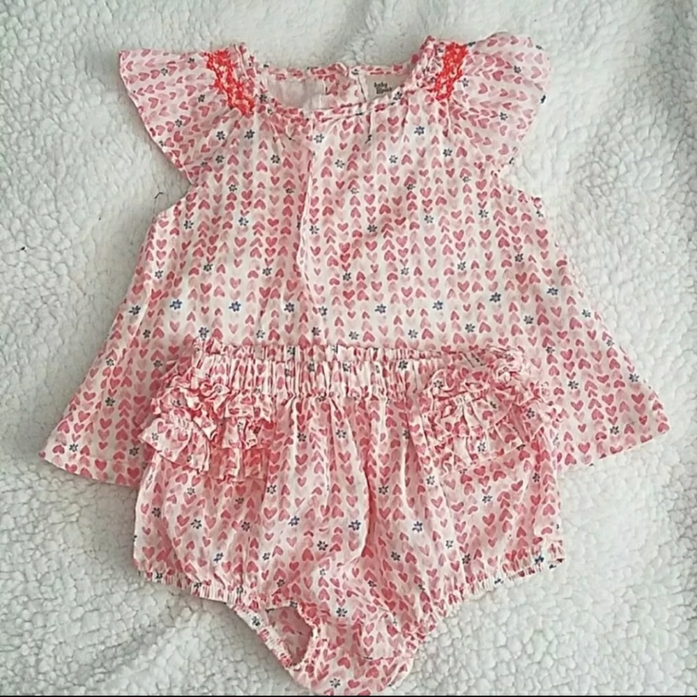 Baby B'Gosh set